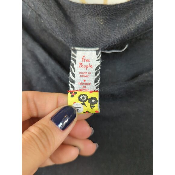 FREE PEOPLE Women's Rayon Linen Blend Black Boxy Airy Top Size Small - Picture 5 of 7